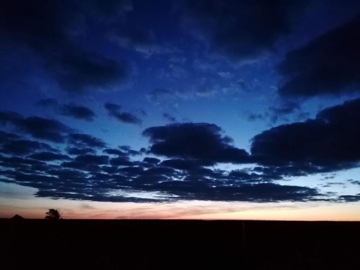 Le Temps Serein Vabre-Tizac Exteriör bild